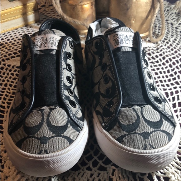 SOLD Coach est 1941 sneakers black with signature - Picture 5 of 5